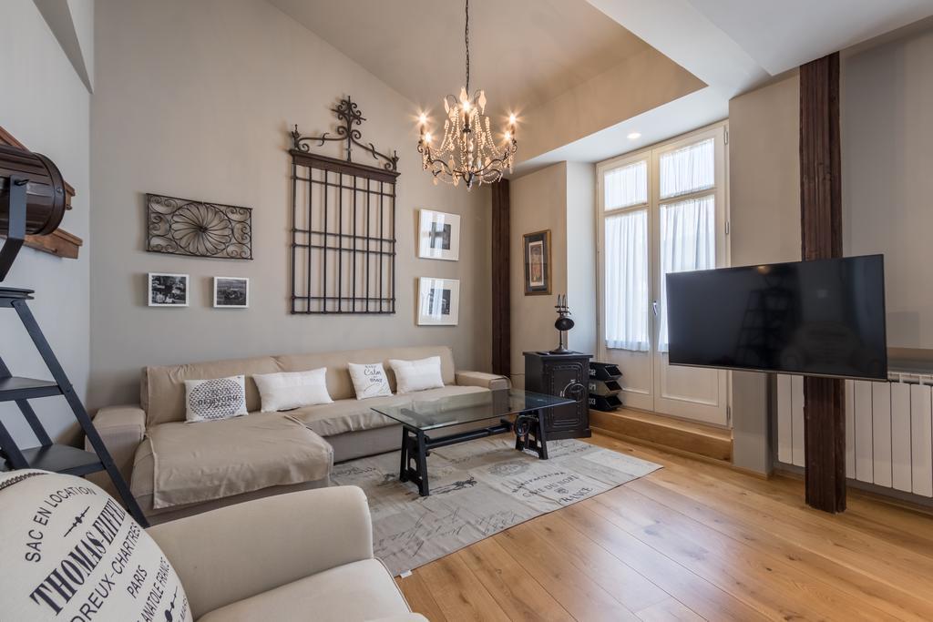 Petit Palais 1829 Apartment *